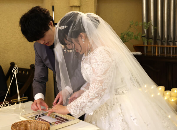 新潟県三条市　長岡市　新潟市　結婚式場　フォト撮影　ウェディングドレス　チェペル　人前式