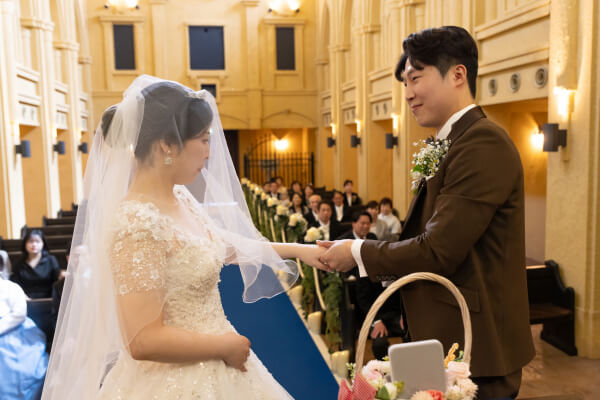 新潟県三条市　長岡市　新潟市　結婚式場　フォト撮影　ウェディングドレス　韓国　人前式