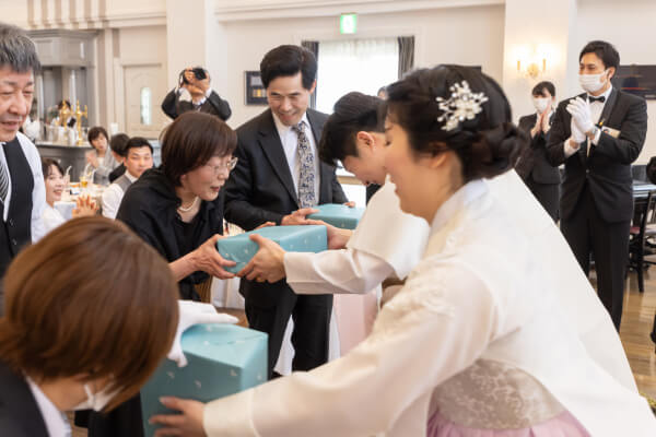 新潟県三条市　長岡市　新潟市　結婚式場　ウェディングドレス　韓国　和装　チマチョゴリ　ウェディングパーティー